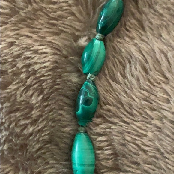 Malachite stone beaded necklace - Picture 3 of 6